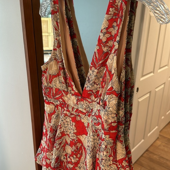 lulu’s brand dress, Medium, red, floral, midi length - Picture 2 of 5